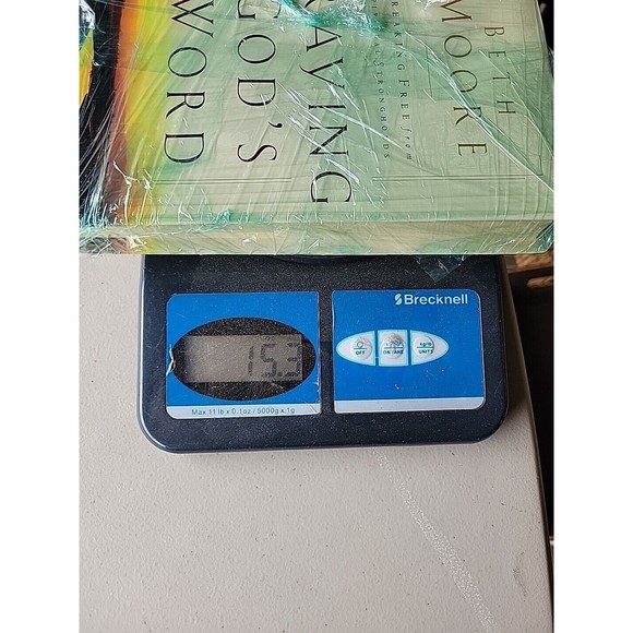 Praying God's Word : Praying God's Word:Breaking Free from Spiritual Strongholds - Picture 5 of 5